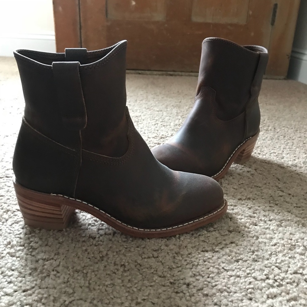 Women’s Red Wing Heritage Inez Booties Size 6.5